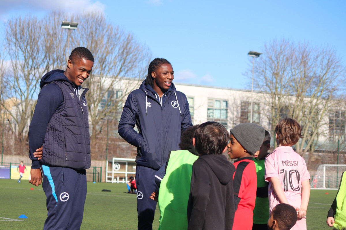 Millwall Community Trust (MCT) Player Ambassadors Aidomo Emakhu and Brooke Norton-Cuffy visit St Paul’s Sports Ground, Rotherhithe Holiday Camp.